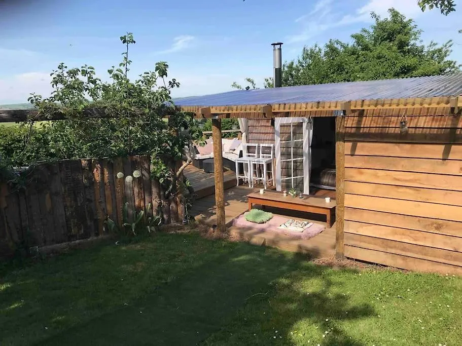 Rustic Lodge, Stunning Views & Star Gazing Bath Exeter
